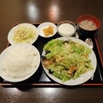中華料理 餃子館 - 回鍋肉定食