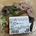 サミットストア - 料理写真:紅はるか焼きいもとれんこんのサラダ(156kcal)