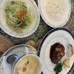 洋食屋　リーヴェ - 料理写真: