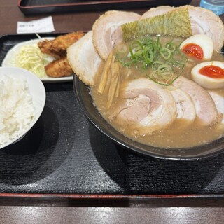 らーめん 与七 - 料理写真: