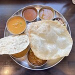 Indian Street Food & Bar GOND - 