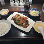 上海華龍 - 【2026.3.26(木)】麻婆茄子定食（麻婆茄子＋ライス＋スープ＋野菜サラダ＋杏仁豆腐）950円
