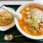 北海とんこつ らーめん純輝 - 
