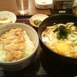 つくし - 月見うどんとチキンピカタ丼