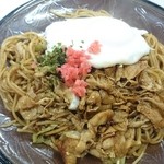 ちとせ - 2014年12月 肉玉子入り焼きそば　570円