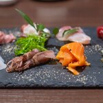 日本酒Dining 根岸 川木屋 - 2026.3 本日の鮮魚お造り盛合せ（2人前 2,500円）