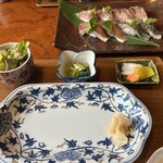 食彩 久遠 - 料理写真:見にくいけど奥から時計回りに鯵、黒ムツ、鰯、ワラサ