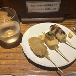 五郎 - フグ串　豚ヒレ　ウズラの卵　そして日本酒