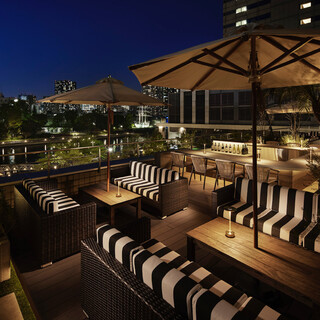 【屋上直行】運河を望む開放的テラスで、手ぶらBBQを満喫！