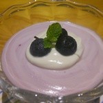 オーガニックカフェ　チャント - 無農薬ブルーベリーなど、季節のフルーツを使用したデザートもオススメ。