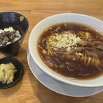 らーめん 八芯 - 鶏醤油らーめんと追い飯 鶏炭火ゆずこしょう