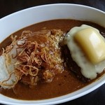 チーズ×発酵食 Chief - スパイシーハンバーグカレー+チーズ(960円)