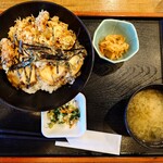 青木さざえ店 - 2026年2月　あわび．さざえの2種丼　2150円