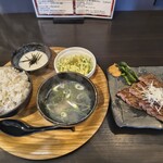 牛たん たん坊 - 料理写真: