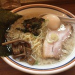 ラーメン暁 - 背脂ニンニクラーメン