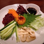 門前酒場山里 - 馬肉ユッケ