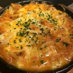 牛肉のトリッパ　トマト煮込み　鉄板チーズ焼き