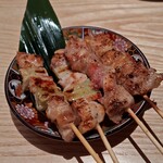海鮮居酒屋 魚政 - 炭火香る信玄どりの炭火焼鳥