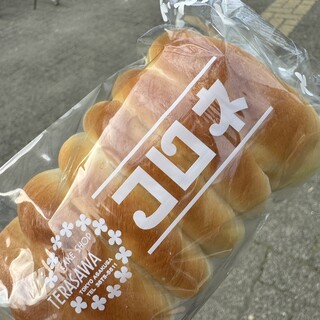 テラサワ・ケーキ・パンショップ_1