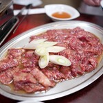 東京園 - ハラミとロース
