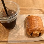 ル・パン・コティディアン - これで¥500！コーヒーはオーガニックだし、パンもめっちゃうまい！