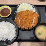 松のや - 料理写真:ダブルロースかつ定食1,050円