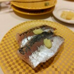 魚べい - 料理写真:アジ165円（税込）