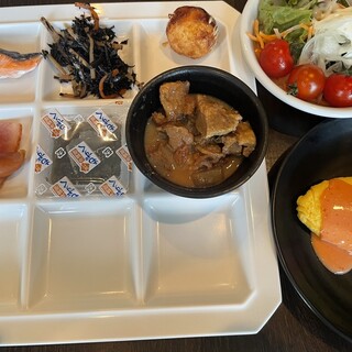 カフェ&バイキング シャガール_1