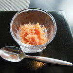 ポエシア - 三重産炙り〆鯖のカルパッチョ　宮城産フルーツトマトのグラニテを合わせて