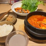 韓国料理スランジェ - スンドゥブチゲとミニプルコギセット¥1750