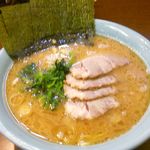 寿々喜家 本店 - らーめん中800円＋チャーシュー200円