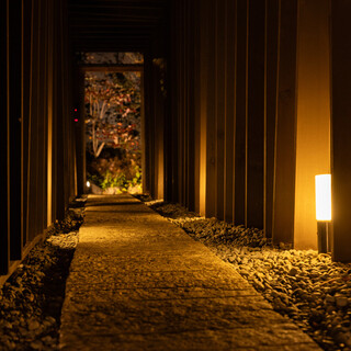 【ドキドキ感!!】隠れ家的な雰囲気の入口からテンション⤴