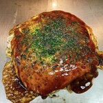 Nova-ろんちゃん - 秘伝の出汁が決め手、王道肉玉そばの一枚