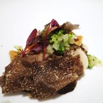 エクアトゥール - 白子グリエ、ヴィネグレットトリュフ、ズッキーニとセロリ