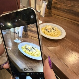 牡蠣酒場 Oyster depot