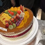 草山夜未眠景觀餐廳 - メンバーの中に誕生日の方が居たのでお店から立派なバースデーケーキのプレゼントもありました。