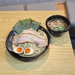 麺処 虎王 梅田1号店 - 