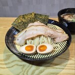 麺処 虎王 梅田1号店 - 