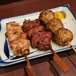 焼鳥 コの字 - 料理写真:軟骨のすき身、すじぎも、つくね（各400円）