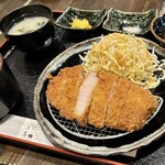 とんかつ上善 - 厚切り上ロースかつ定食（140g）