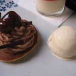 新町1888 - モンブランのどら焼きとピーチヨーグルトアイス(2014.08)