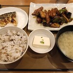 やよい軒 - 料理写真: