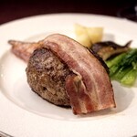 牛排館 Kitchen 飛驒 - ハンバーグ＆ベーコン。