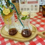 魔女のちいさな森のハンバーガー - シロップを入れて完成