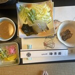 海上料亭 海楽園 - 鯛しゃぶ、牡蠣のつくだに、お漬物