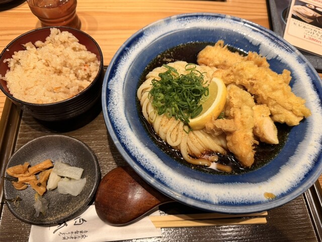 Shiro Kitsune - Izumi Chuo/Udon (Wheat noodles) | Tabelog