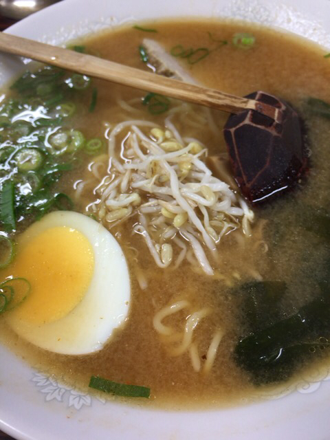 らぁーめん ギョーザ 一楽 - 新今宮駅前/ラーメン | 食べログ