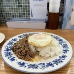 ラーン・ガパオ - 料理写真: