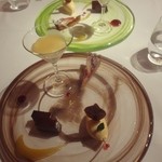 フィオッキ - 2014/12　ランチAコース：デザート盛り合わせ（ラベンダーのババロア、チョコのムース）