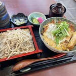 地蔵そば 大橋屋 - かつ丼1,500円
ミニそばセット480円